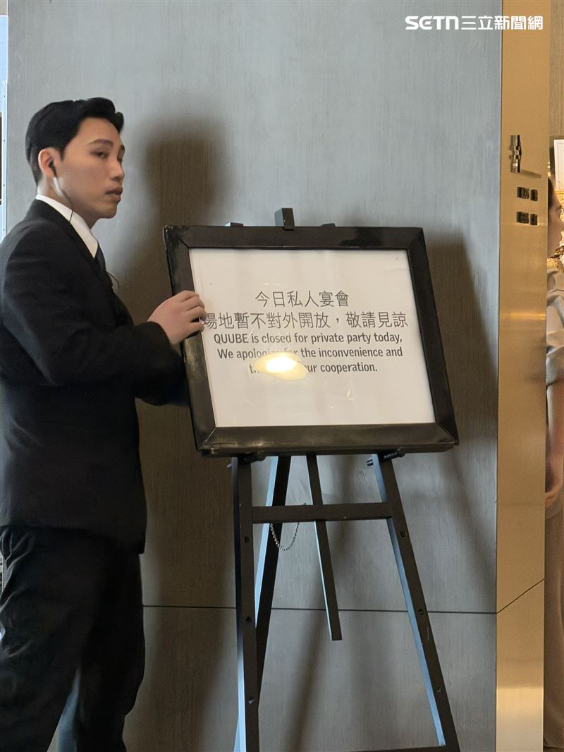 孫協志跟夏宇童婚禮現場拉起封鎖線。（圖／記者趙浩雲攝影）