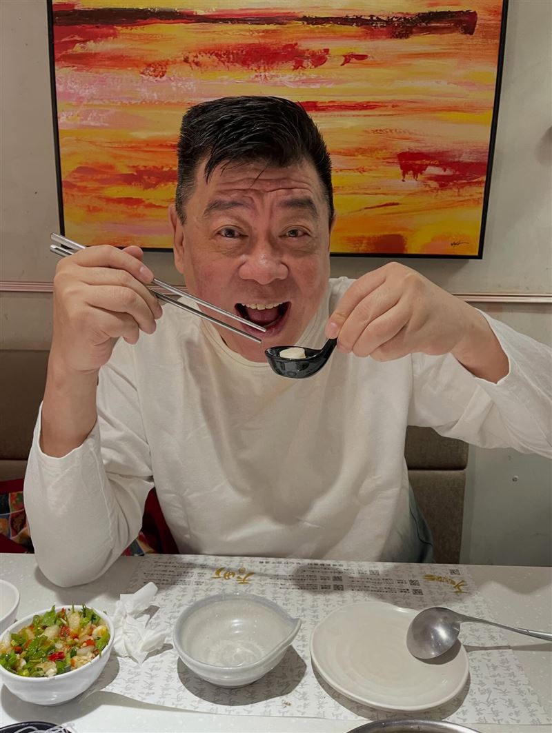 孫德榮缺席孫協志婚宴。（圖／翻攝自臉書）