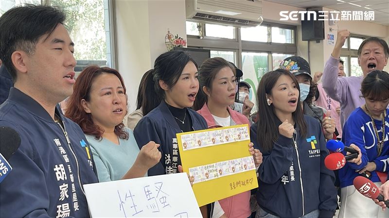 華江里長洪佳君暗示加害人警政關係良好。（圖／記者楊忠翰攝影）