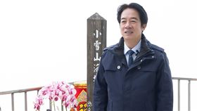 總統賴清德選在海拔3020公尺的海軍「小雪山雷達站」錄製春節談話（圖／總統府提供） 