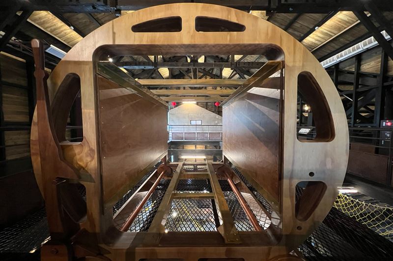 瑞三鑛業整煤廠翻車機遺跡，被譽為當年的礦業心臟，負責煤炭翻轉卸煤流程。（圖／觀光局提供）