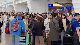 春節第1天！桃機人潮爆了　驚人畫面曝光