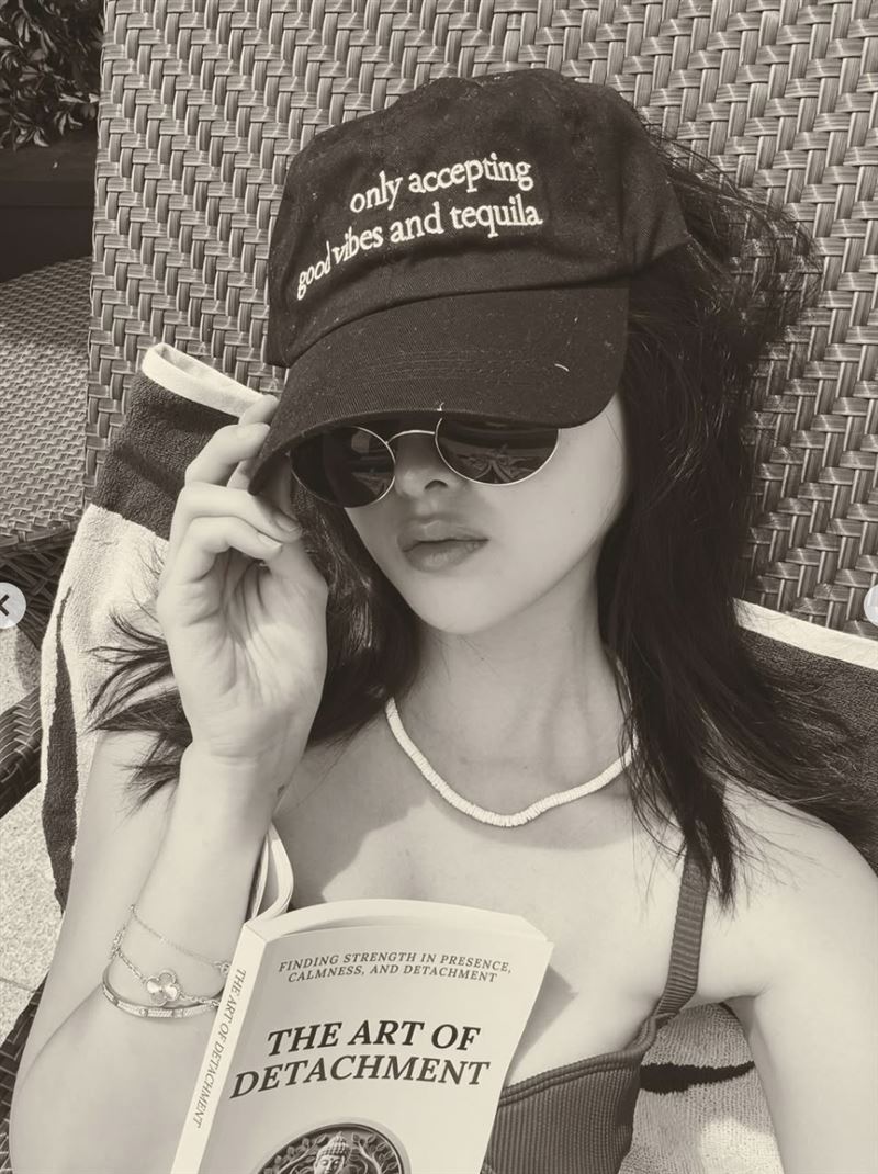 廖思惟曬泳衣照。（圖／翻攝自IG）