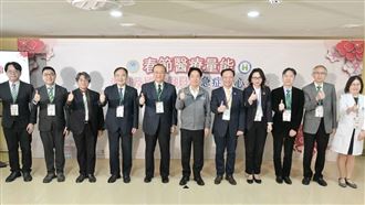 春節假期首日！總統視察ＵＣＣ