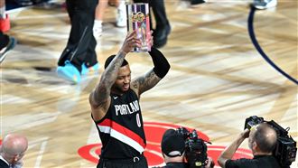 布克「放槍」冠軍溜走　傷兵里拉德4年3冠