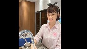 郁方公開點名承審法官表達敬意，引發網友熱議。（圖／翻攝自郁方FB）
