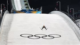 國際奧林匹克委員會（IOC）證實，冬奧選手已經用掉1萬個保險套。（圖／美聯社／達志影像）
