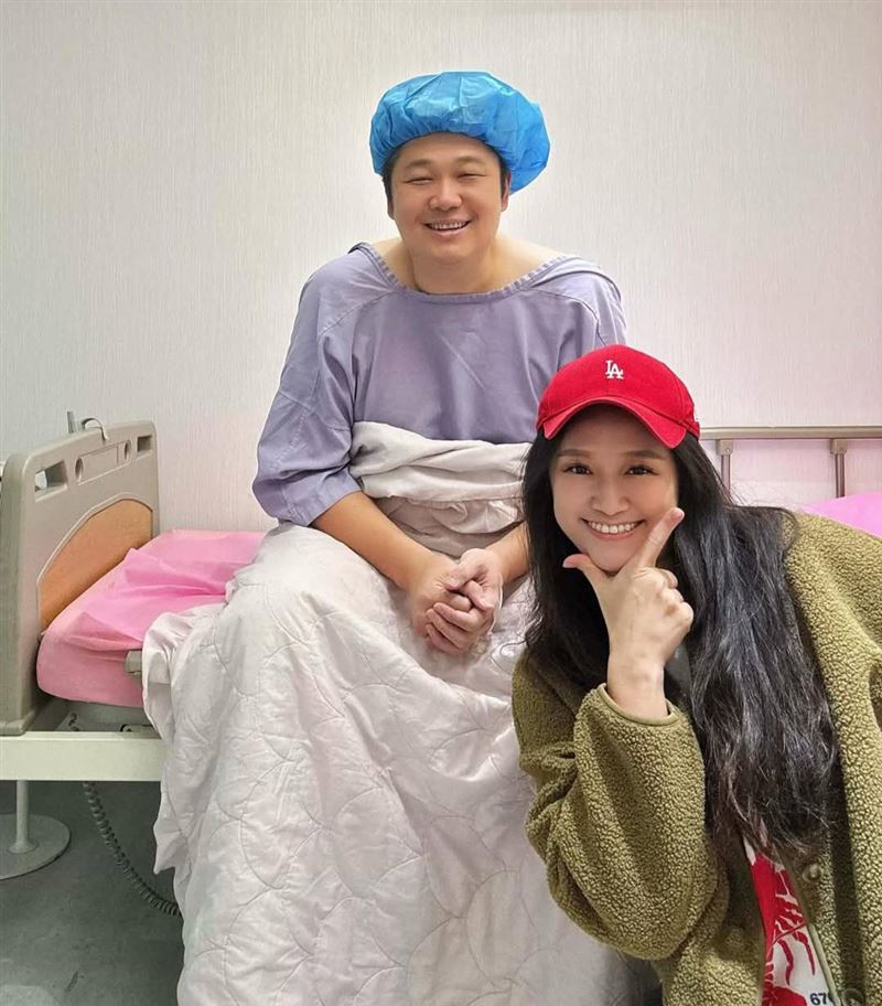 哈孝遠動結紮手術。(圖/翻攝自臉書)