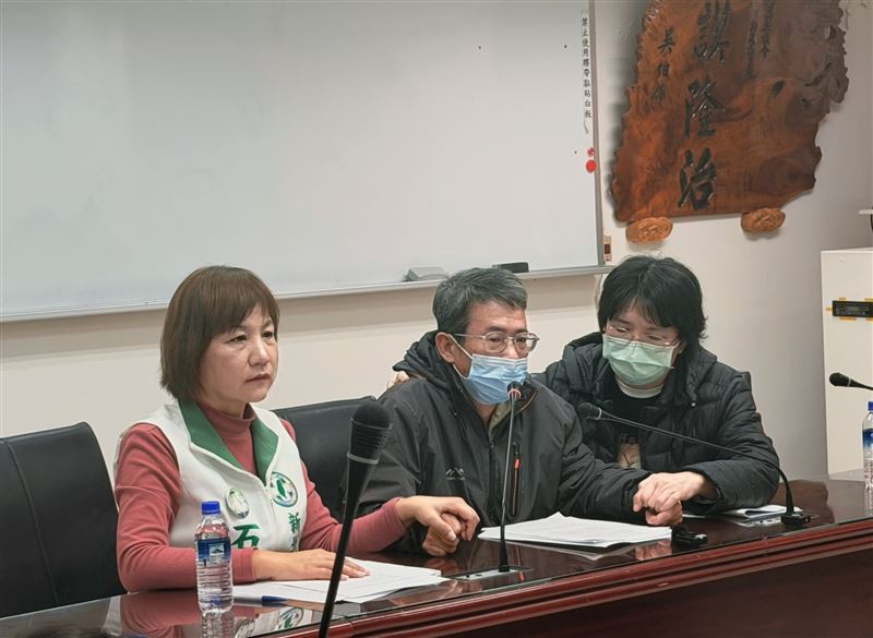 新北割頸案被害者雙親，楊父、楊母13日出面控訴，毒駕致死國民法官判死，割頸案卻判12、11年，到底是誰有公平正義？（圖／翻攝自石一佑 - 小佑子粉絲團）
