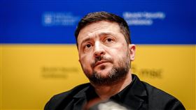 烏克蘭總統澤倫斯基表示，似乎總是烏克蘭被要求讓步。（圖／美聯社／達志影像）