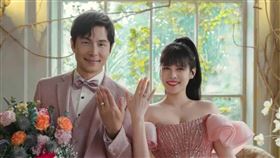 酸民嫌棄孫協志婚紗照「不好看」。（圖／翻攝自IG）