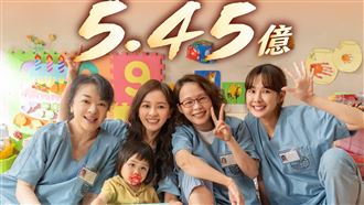 《陽光女子》登頂票房冠軍！台灣大發聲了