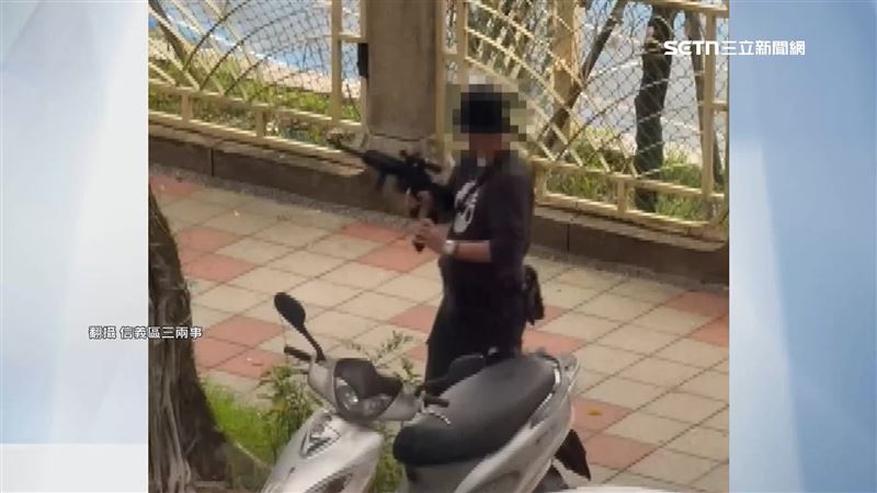 台北市45歲鄭姓男子去年持剛買的2把空氣槍，在信義區某國小測試，並朝操場射擊。（圖／翻攝自信義區三兩事臉書）