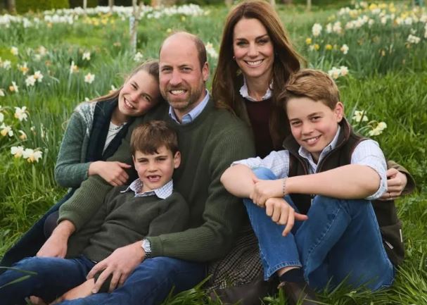 威廉王子和凱特王妃育有3名子女，喬治王子、夏綠蒂公主、路易王子，未來都將承擔王室職責。（翻攝princeandprincessofwales IG）