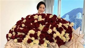 張玉珊曬出玫瑰花照。（圖／翻攝自IG）