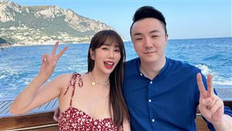 除夕震撼宣布離婚　最美空姐超狂情史遭掀