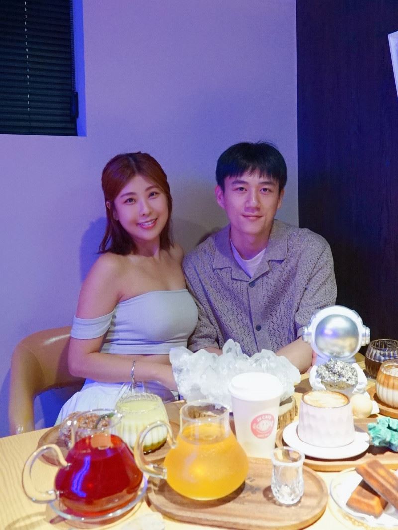 木星跟小10歲張景閎交往。（圖／翻攝自臉書）