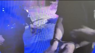 嚇死！陌生男闖家中　屋主傻眼秒報警