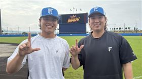 日本火腿歡送古林睿煬和孫易磊 。（圖／翻攝自北海道日本火腿鬥士 X）