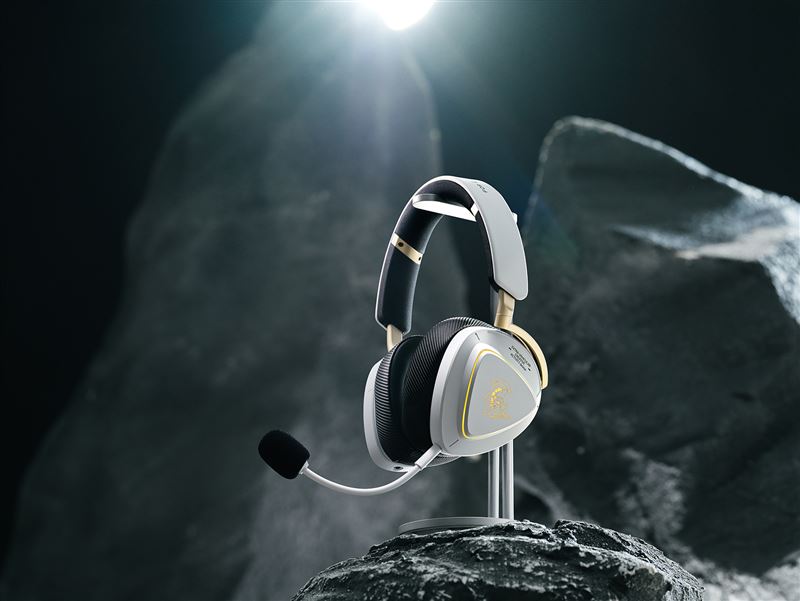 ROG Delta II電競耳機KJP限定版。（圖／華碩提供）