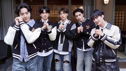 Ozone佳辰曝新身分　除夕準備紅包給外甥