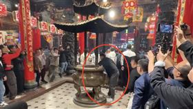 大甲鎮瀾宮,頭香,男子,提早去拜拜,第2度奪得（圖／翻攝畫面）