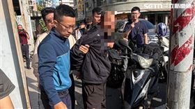 高雄,警方,機車,嫌犯,婦人,項鍊,暴力,搶案,鳳山,偷竊,前科,搶奪。（圖／翻攝畫面）