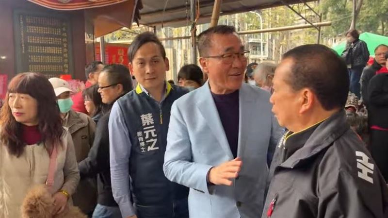 立委葉元之在板橋深丘福德宮同框李四川（圖／翻攝YT葉元之&middot;原汁原味）
