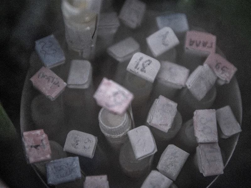 烏克蘭少子化危機因戰爭惡化，國家出錢幫士兵冷凍精子。（圖／翻攝自X平台 @YahooNews）