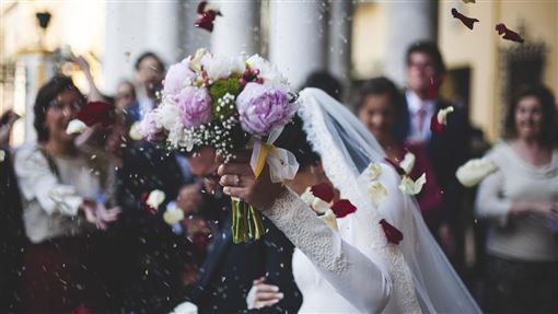 男網友結婚時才發現，原來自己的網戀對象是男的。（圖／翻攝自Pixabay）