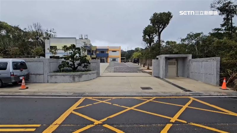 桃園龍潭有名父親因經濟壓力太大，於過年前將自己約6個月大的男嬰遺棄在育幼院門前