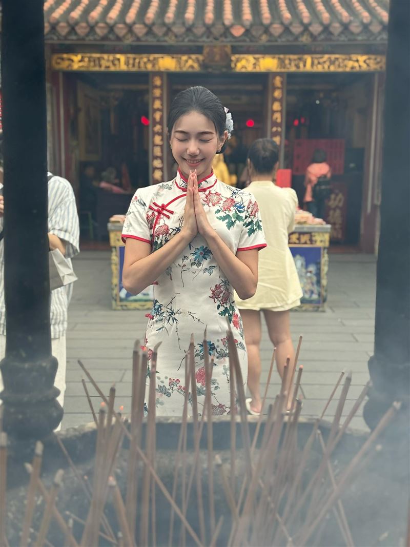 張家寧過年曬美照。(圖/翻攝自張家寧臉書)