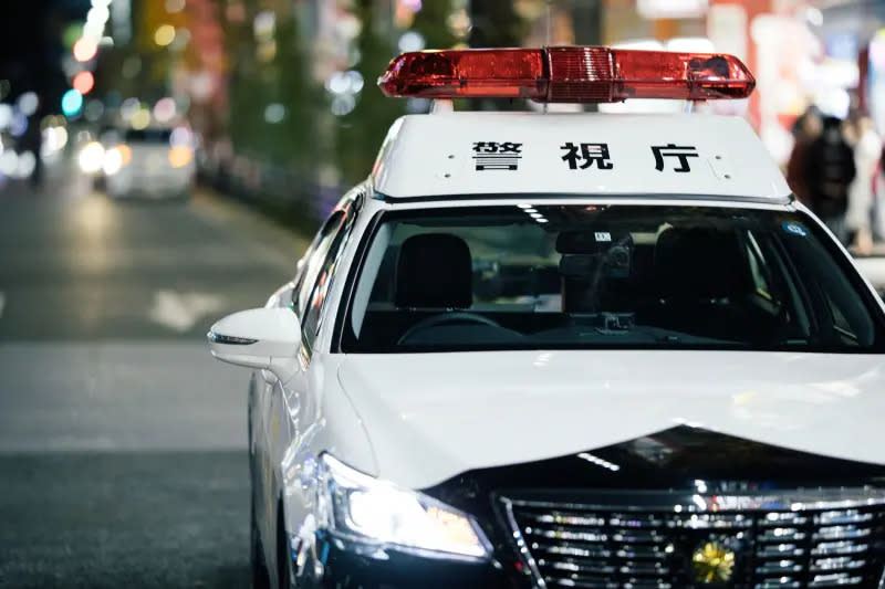 日本一名33歲台灣籍男子林彥鼓近來因涉嫌冒充警察，鎖定日本老婦詐騙，在取詐騙款項時遭警察埋伏逮捕。（圖／取自ぱくたそ）