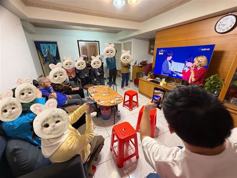 Lulu第一次以人妻身分在陳漢典家過年。（圖／翻攝自Lulu臉書）