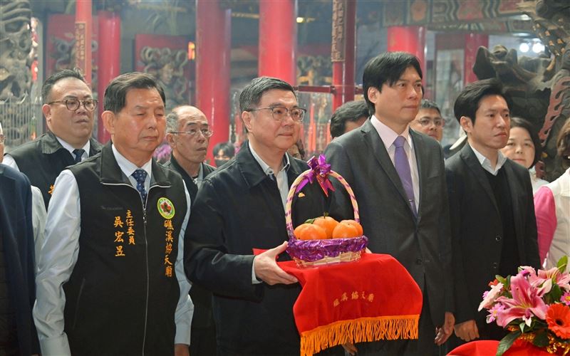 行政院長卓榮泰今（17）日赴礁溪「協天廟參拜祈福」。（圖／行政院提供）