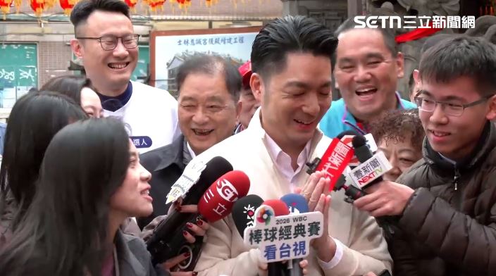 鄭麗文劇烈抖動稱正能量 蔣萬安尷尬回應