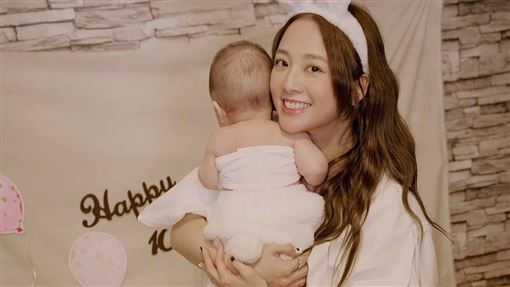 鬼鬼曬愛女拜年音檔　10秒奶音曝光萌翻