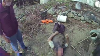 70歲男跌摔困菜園　靠水桶+木棍撐3天獲救