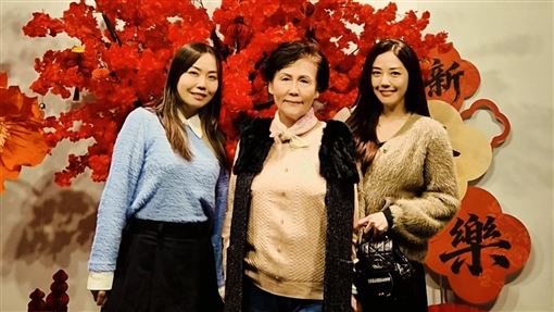 韓瑜超正妹妹曝光！母女三人基因神複製