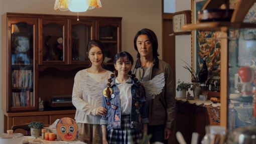 百萬人推理話題爆棚　鄭伊健夫妻檔成焦點