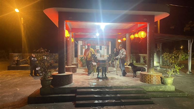 大年初一竊賊現蹤 偷香油錢當場被逮