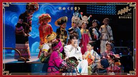 2026 央視春晚成績單出爐！收視破 13 年紀錄。「賽博大聖」掀兩極評價。（圖／翻攝自微博）