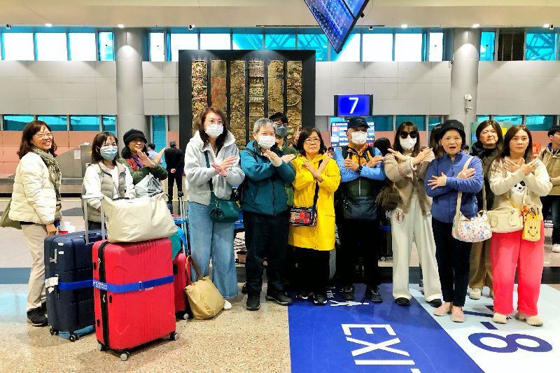 有民眾利用農曆春節連假報名挪威12日遊，團員18日返台控訴遭遇班機延誤、行李遺失、行程有落差。旅行社回應，已提供部分補償，後續會持續協調並考慮向航空公司求償