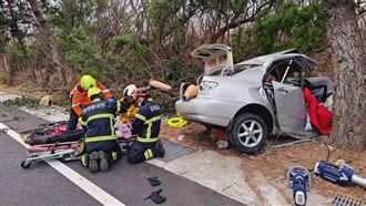 澎湖縣道白沙段車禍　黃姓夫婦送醫不治