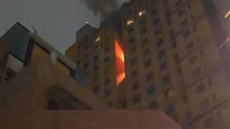 新／台中西區大樓起火！7人待救中