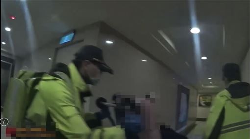 保全員倒臥家中失聯3天　三峽警及時救援