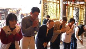 柯文哲、黃國昌參拜萬華龍山寺（圖／翻攝畫面）
