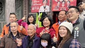 年初三上午蘇巧慧到八里開臺天后宮參拜（圖／蘇辦提供） 