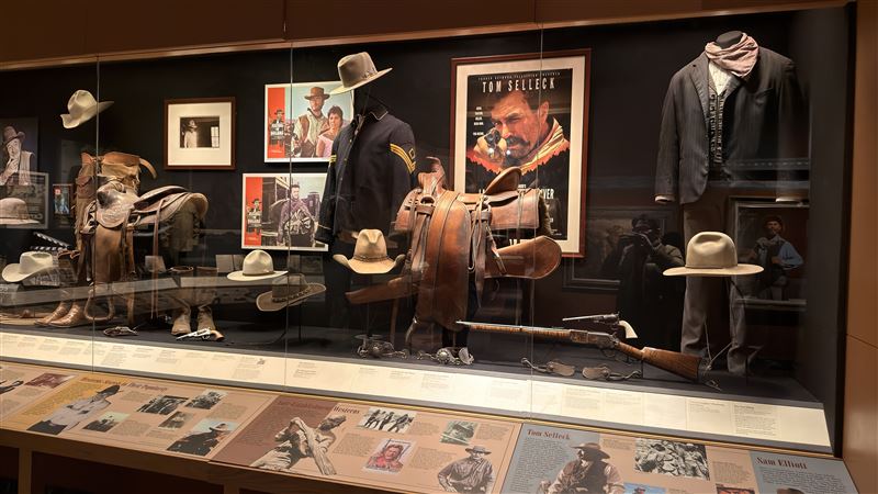 美國好萊塢最著名的西部牛仔電影巨星藏品，都在國家牛仔暨西部文化遺產博物館。（圖／記者蕭翰弦攝影）