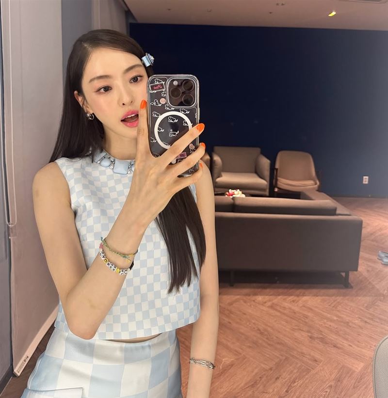 李多熙身高176公分，以「九頭身比例」聞名。（圖／翻攝自IG @dahee0315）